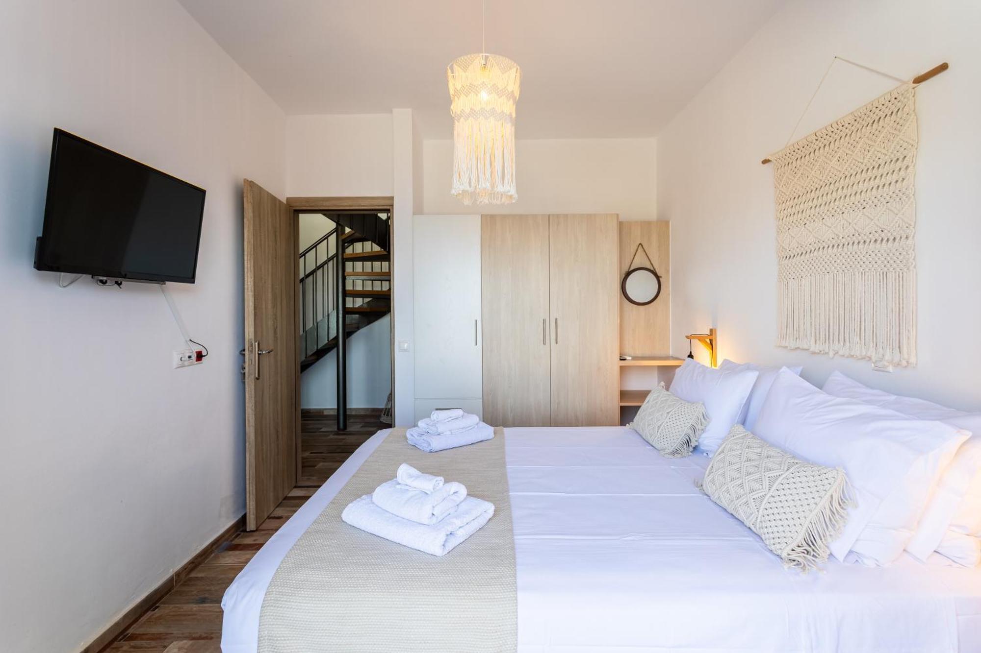 Live In Blue - Kea'S Myriad Shades Korissia  Exterior foto